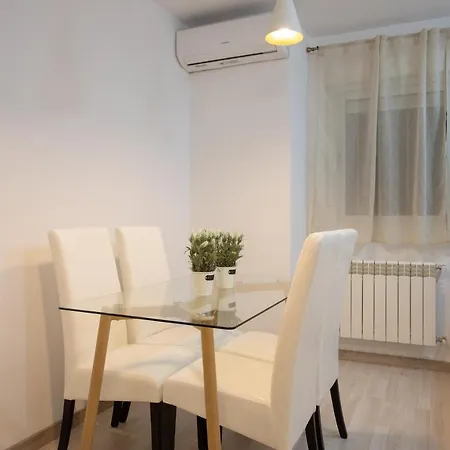 Appartement Center Deluxe Ii